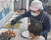 남원시 드림스타트와 시니어클럽이 뭉쳤다...어르신들이 차려준 따뜻한 밥 한끼